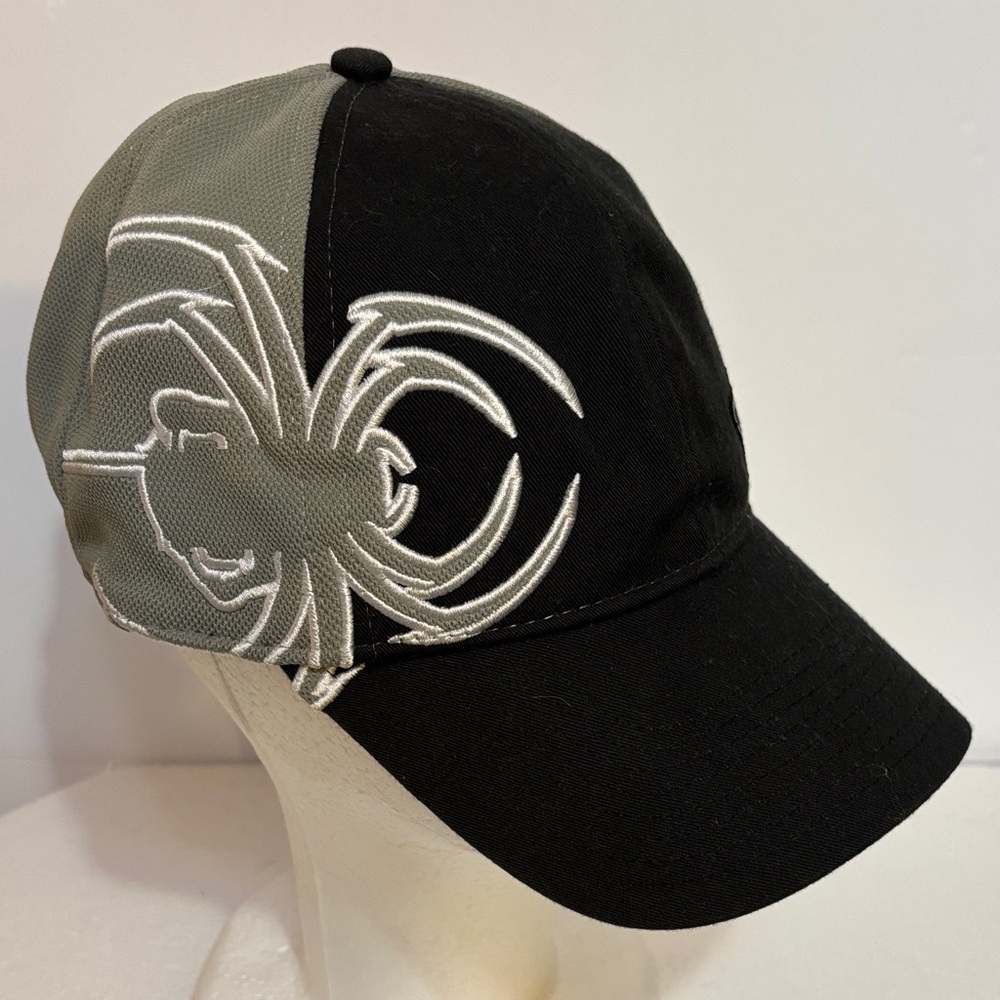 Black and Gray Spider wire Embroidered baseball hat Cap osfa Velcro strap NWT
